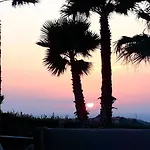 Bed & Breakfast Punta Bianca & Experience 4*