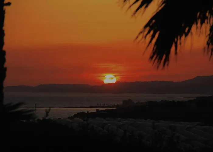 Nocleg ze śniadaniem Punta Bianca & Experience 4*