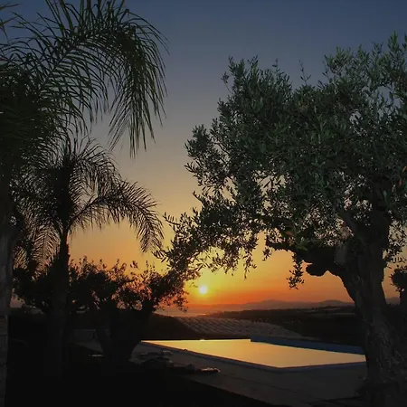 Punta Bianca & Experience Bed & Breakfast