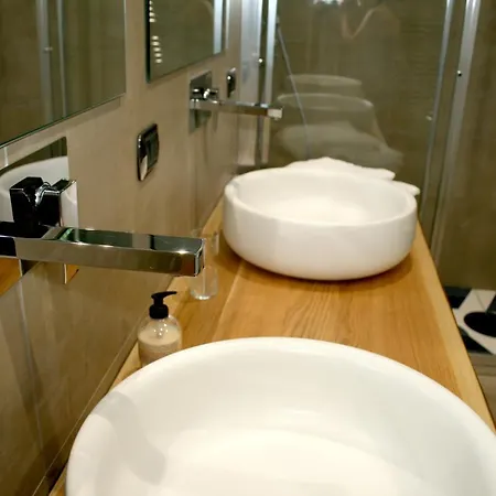 Punta Bianca & Experience Oda ve Kahvaltı 4*