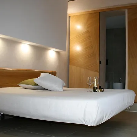 Punta Bianca & Experience Oda ve Kahvaltı