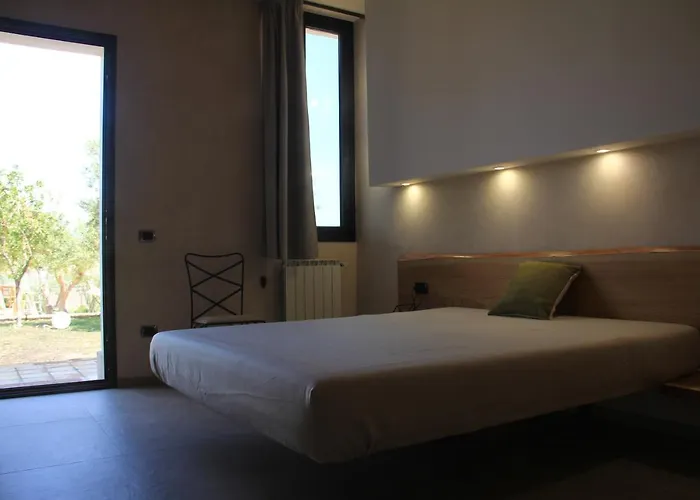 Bed & Breakfast Punta Bianca & Experience 4*